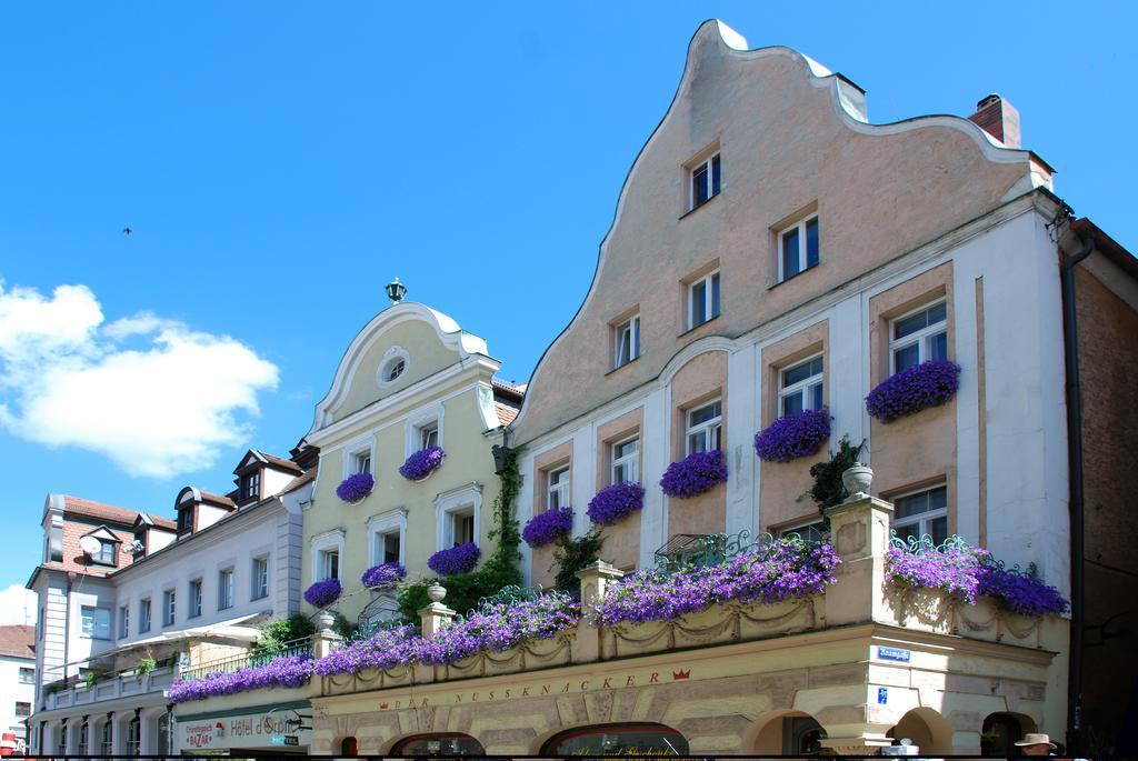 Hotel Orphee - Kleines Haus Регенсбург Екстериор снимка